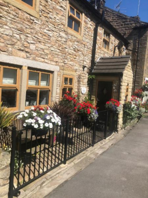 Mistletoe Cottage